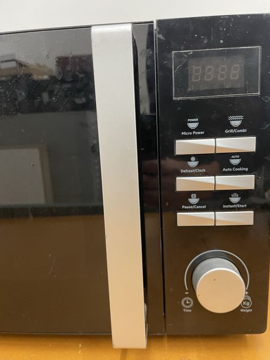 Micro-ondas BECKEN BMW3998 (25 L - Com Grill - Preto)