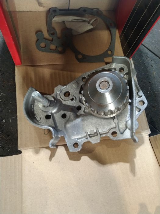 Помпа Renault 1.4 Gates