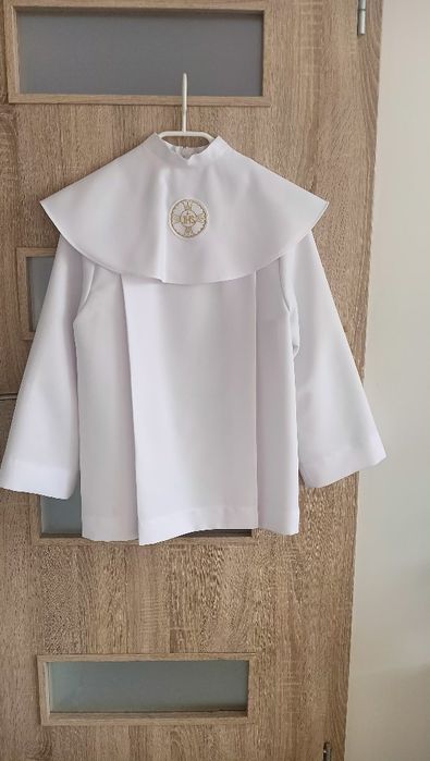 Alba komunijna chłopiec