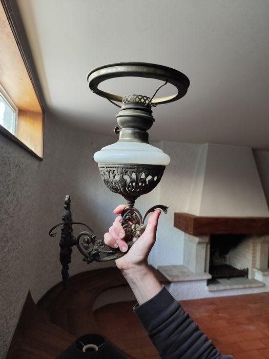 Candeeiro para lamparina de parede antigo