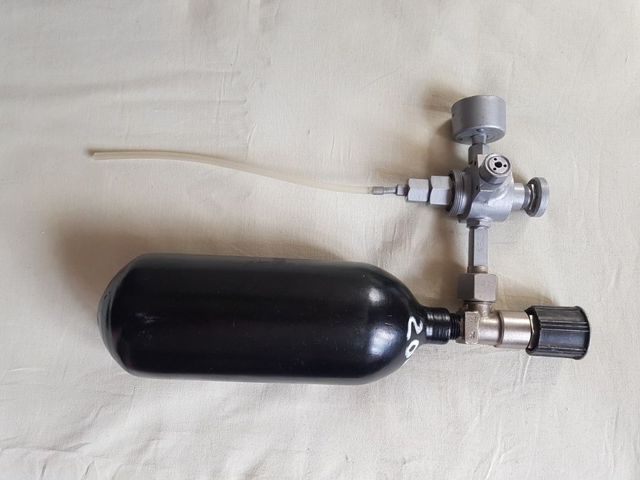 Продам CO2 баллон с редуктором для аквариума