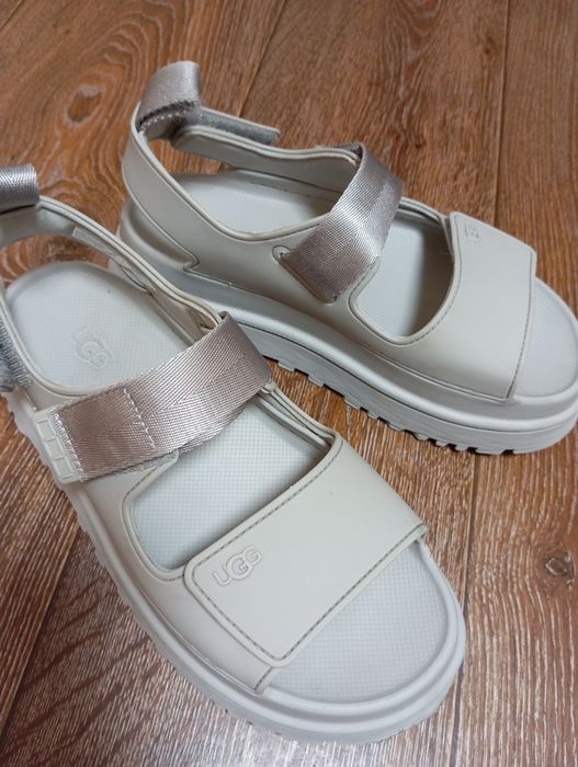 Женские Сандалии UGG 40
