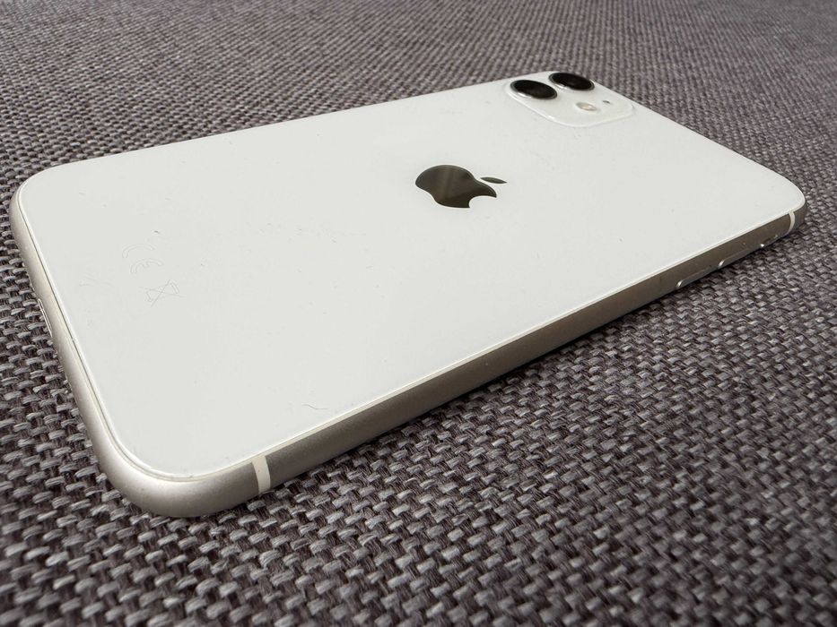 Smartfon Apple iPhone 11 4GB / 64GB White stan idealny