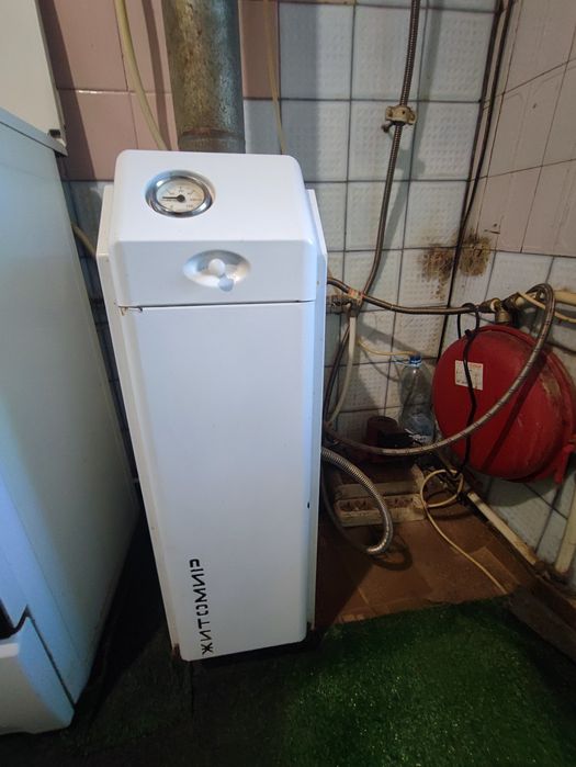 Продається 3- х кімнатна квартира Немішаєво центр 35000 $