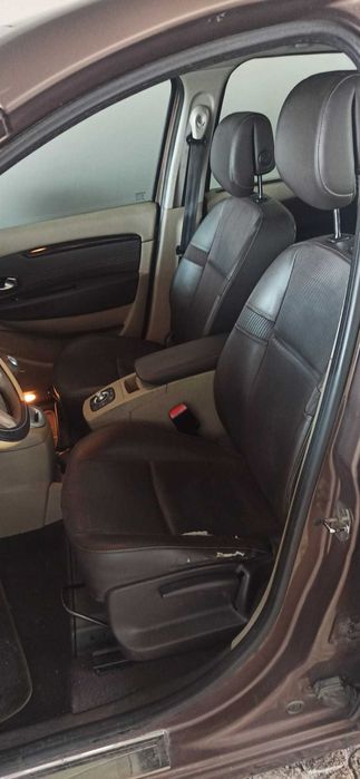 Renault Grand Scénic 1.5dCi 110cv | 7 Lugares |Teto Abrir e Panorâmico