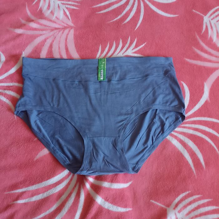 Білизна  жіноча великих розмірів