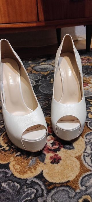Білі весільні туфлі - босоніжки 39 розмір