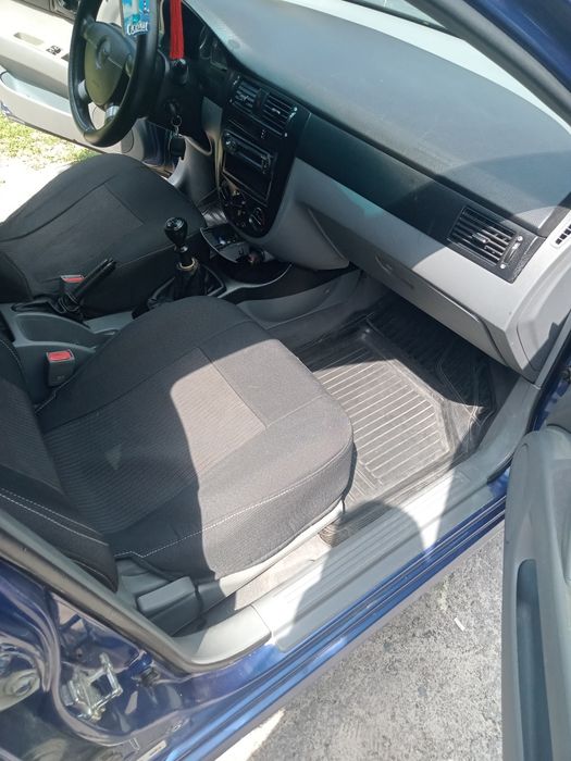 Продам автомобіль .Chevrolet  Lacettii
