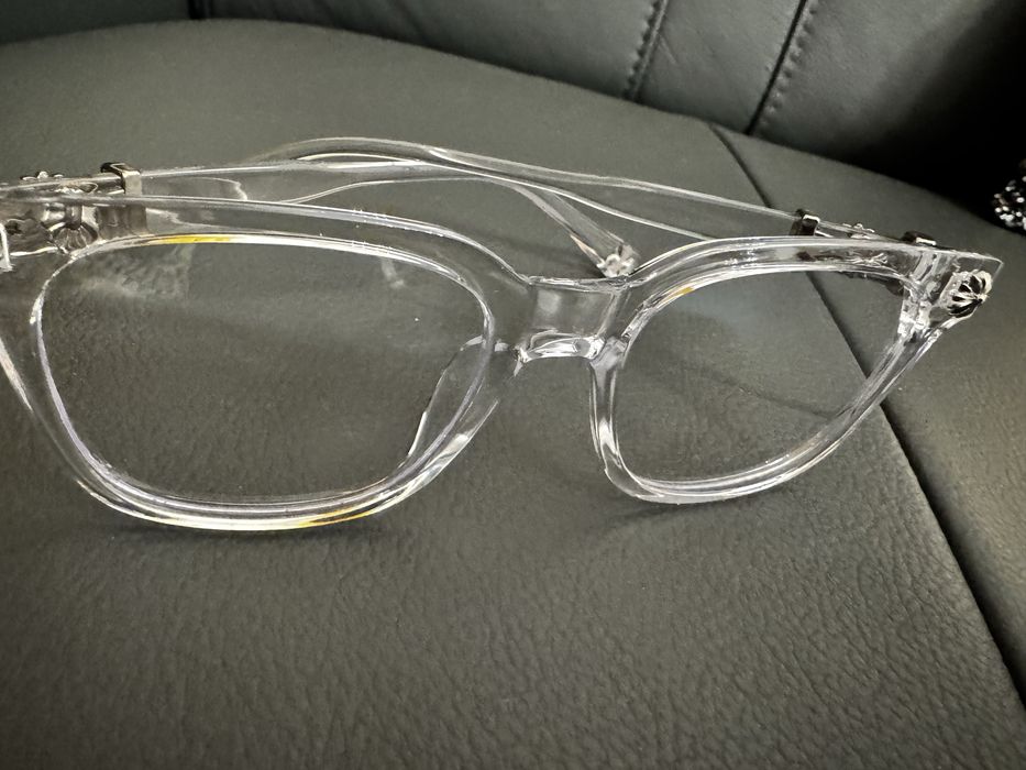 Okulary w stylu chrome hearts