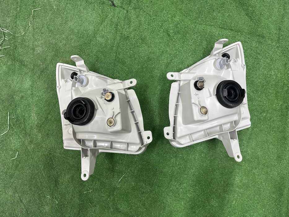 Фара Isuzu D-max 2006-2012