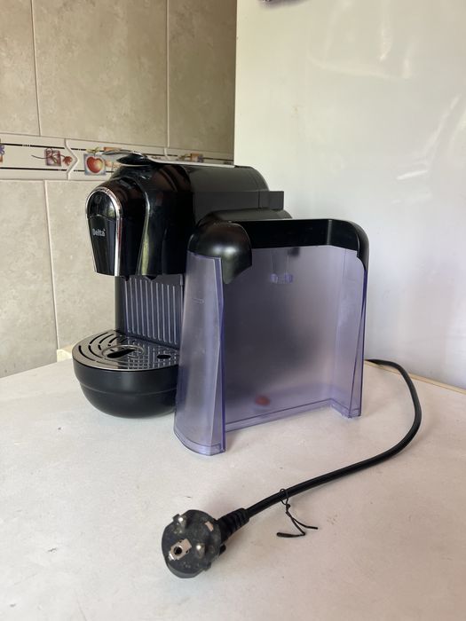 Máquina de Café Delta Q – Excelente Estado