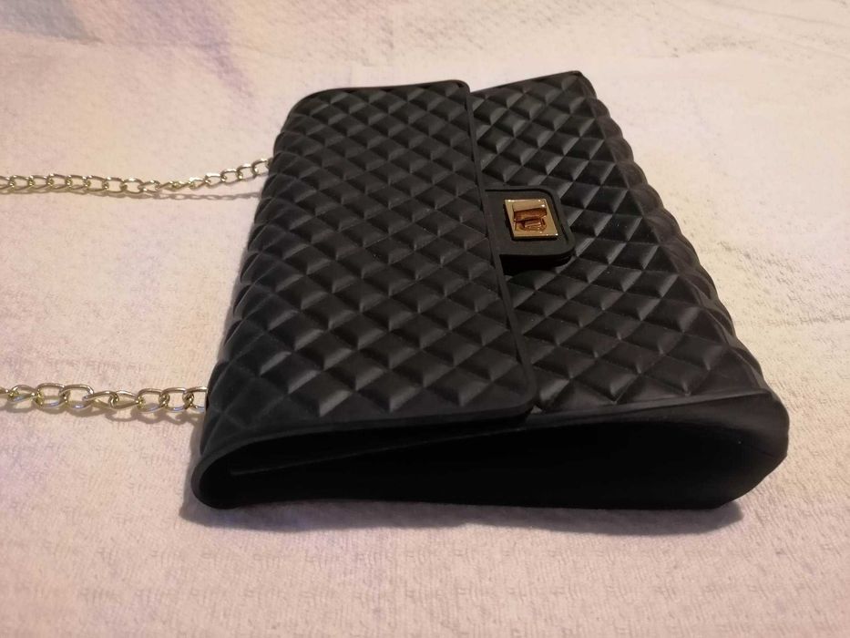 Mala preta de silicone Flying Tiger - Nunca Usada