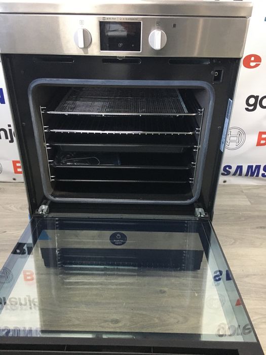 Нова Індукційна електрична плита Electrolux 220-380 Вт