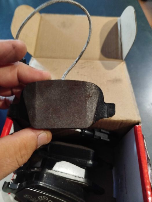 Pastilhas de travão Brembo novas