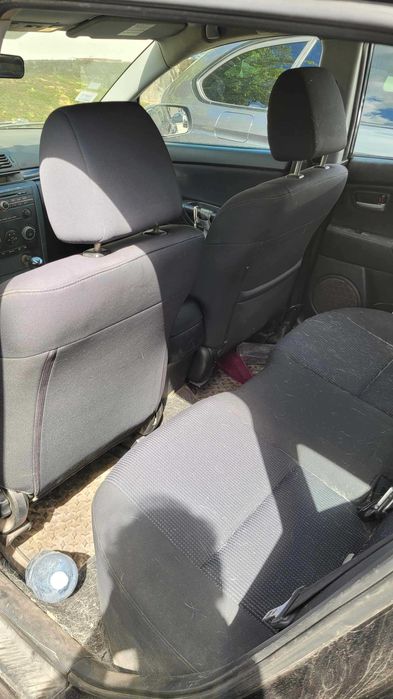 Mazda 3 acidentado