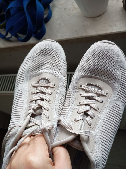 Damskie beżowe  snacersy Skechers