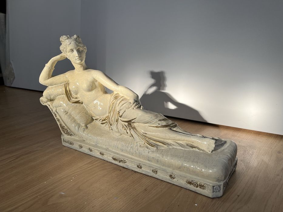 Representação de uma dama antiga