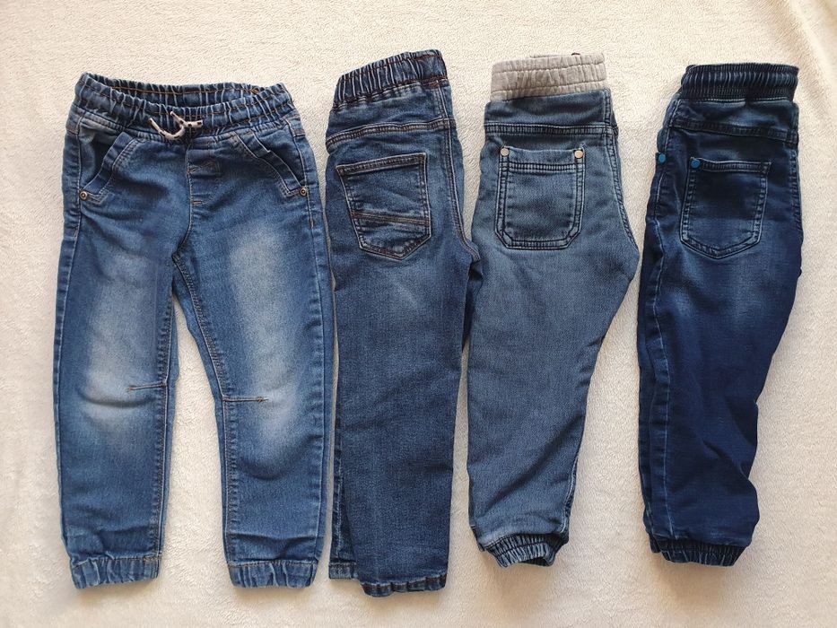 spodnie jeansowe 98/104 i 104 jeansy joggery