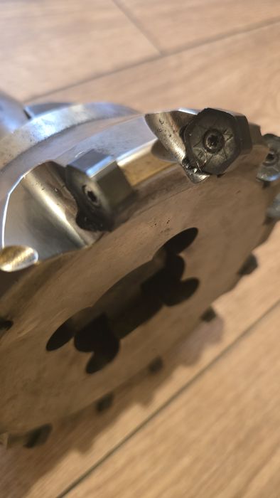 Frez czołowy 12ostrzy