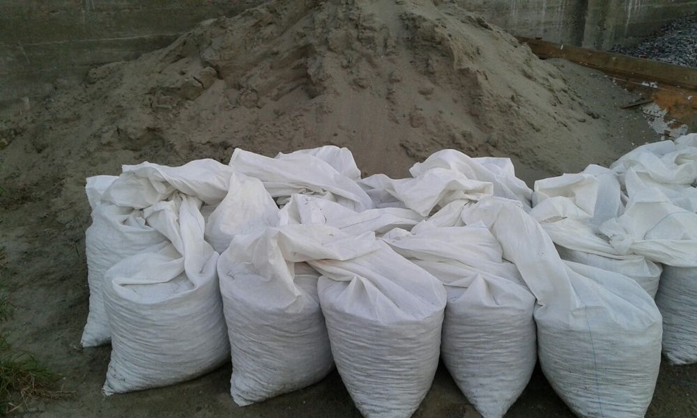 Пісок щебінь гравій мучка мішками