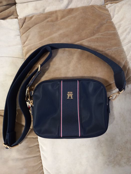 Сумка TH нова,дуже класна!