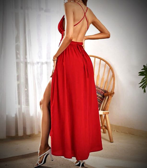 Sukienka maxi na ramiączkach