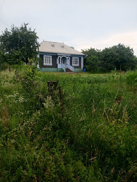 Продам будинок  за містом