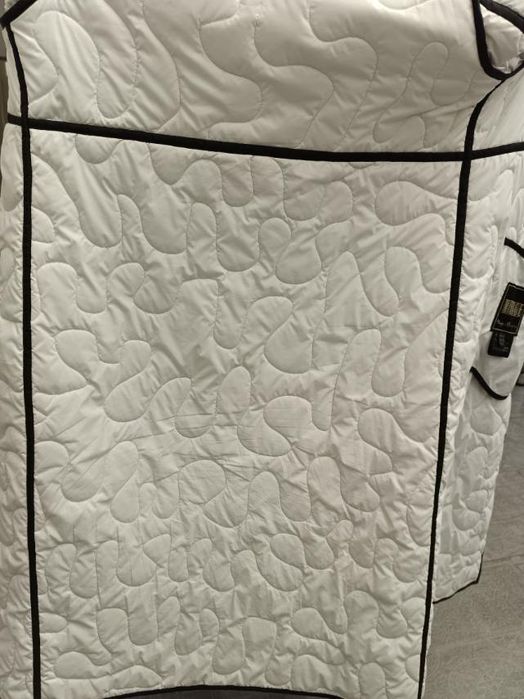 Пальто, плащ з капюшоном