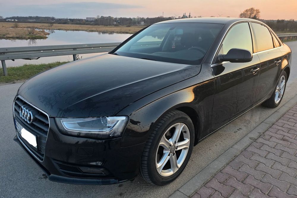 Audi A4 Limousine A4 b8 lift 150KM 183tys przebiegu xenon