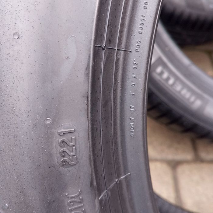 opony jak nowe 4 szt.225 /45/ 18 Pirelli  cinturato P7 2021 rok