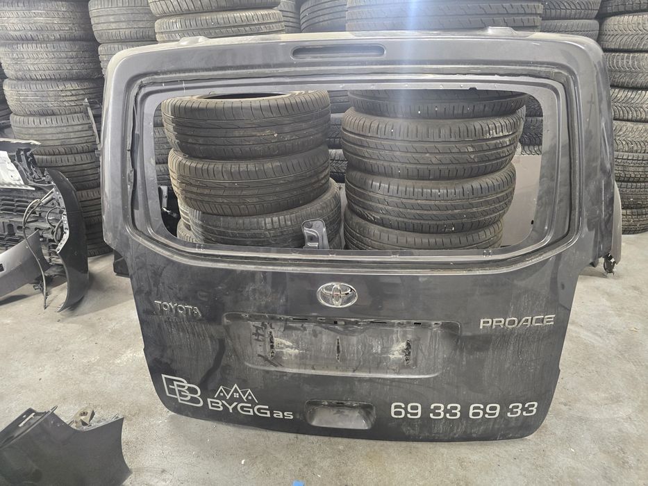 Klapa tylna toyota proace
