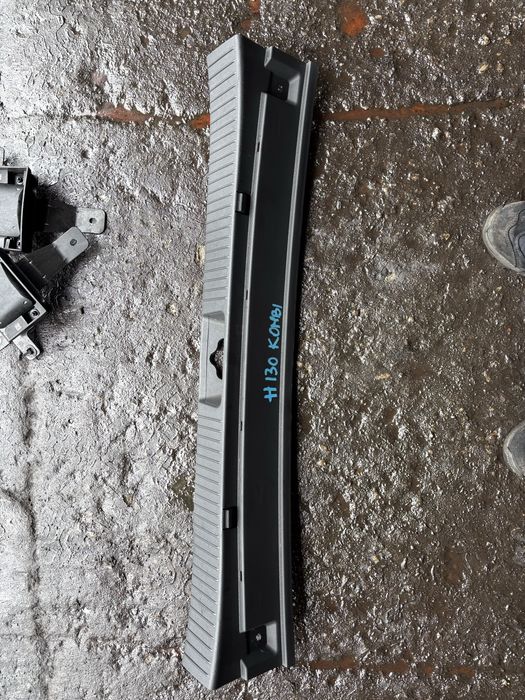 Hyundai i30 III kombi nakladka plastik pasa tylnego  progu bagażnika