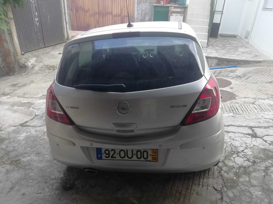 Carro económico e fiável