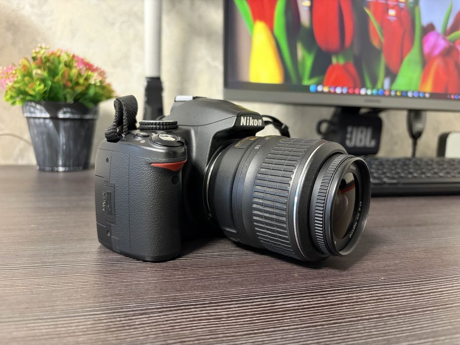 Фотоаппарат Nikon D3000 + объектив 18-55 VR | Идеальное состояние