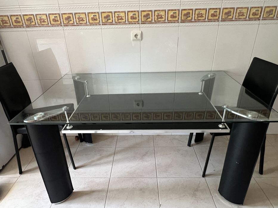 Mesa de cozinha ou sala
