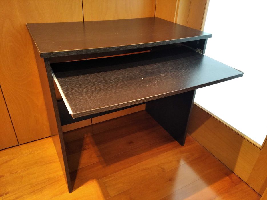 IKEA Wenge Desk for Repair / Parts64584504223618121
