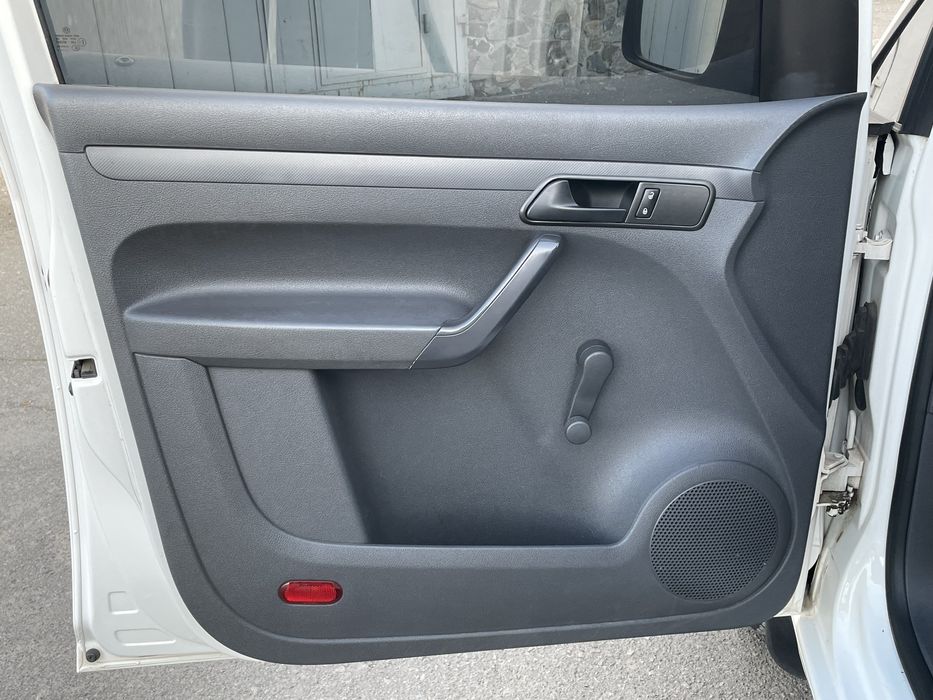 Volkswagen Caddy 2012