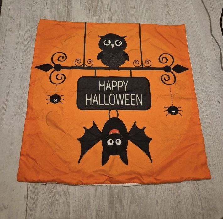 Pomarańczowa poszewka dekoracyjna nietoperz Halloween