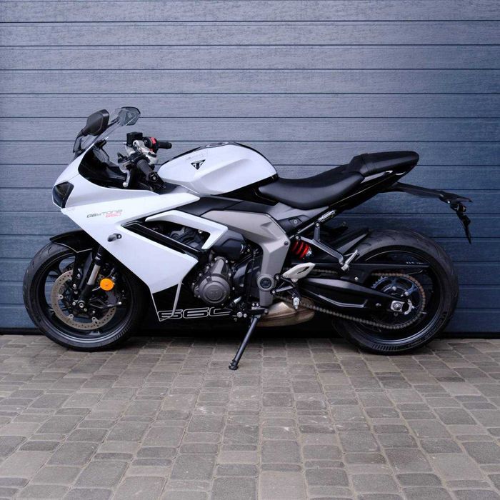 Продам мотоцикл TRIUMPH DAYTONA 660 (9193)