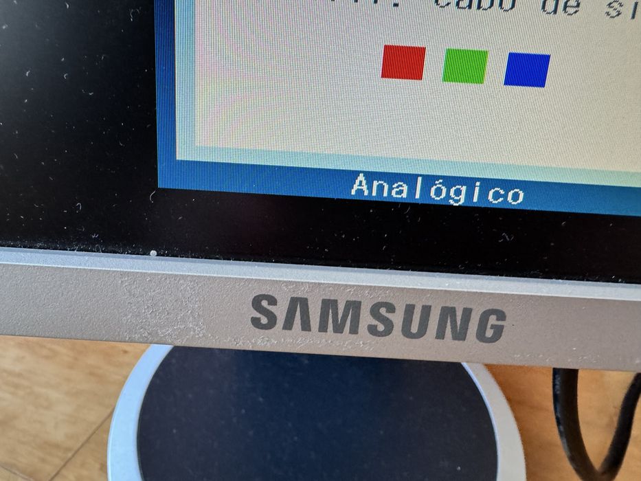 Monitor Samsung SyncMaster 940BW 19’’469163513564385281
