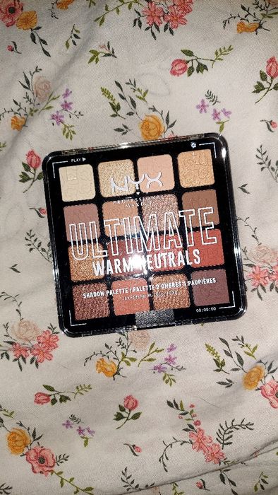 NOWA paleta NYX ultimate warm neutrals