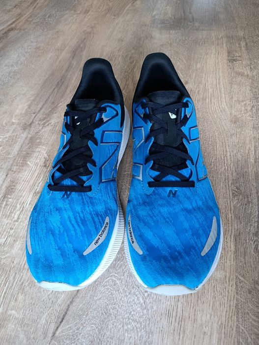 Buty do biegania NB PROPEL V3 46