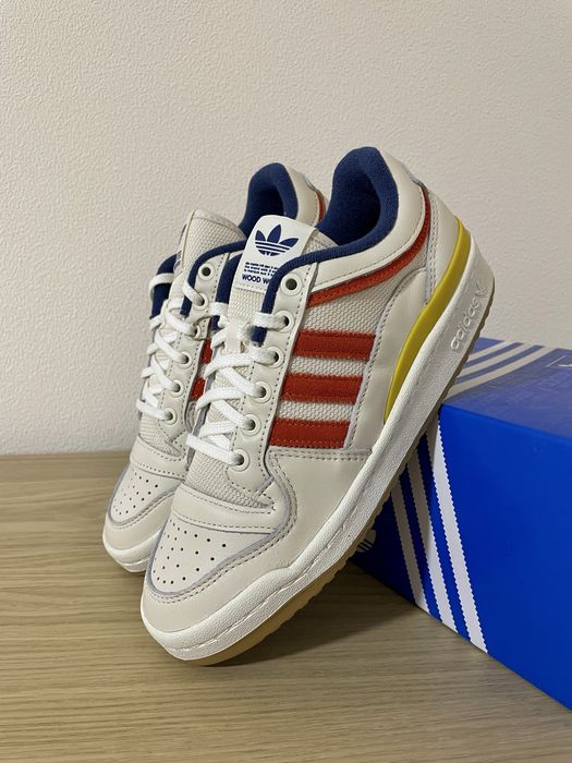 оригінальні кросівки  adidas forum