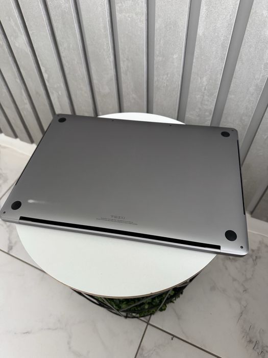 Макбук про, Macbook pro 15 2019. 512gb i7 16gb