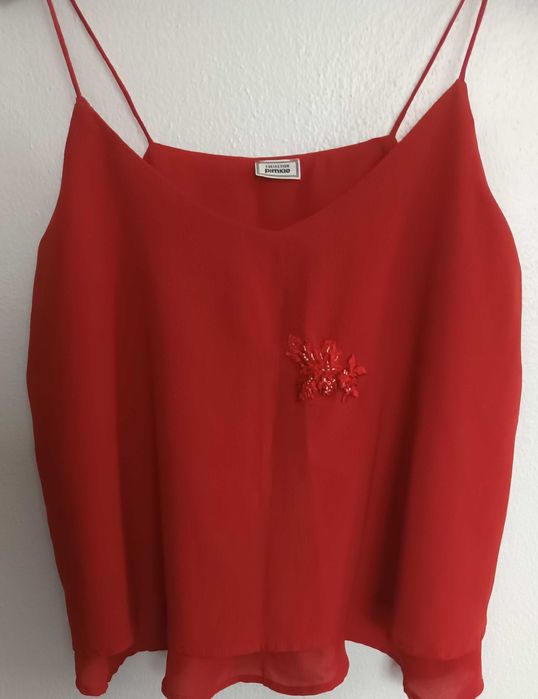 Blusa de alças vermelha