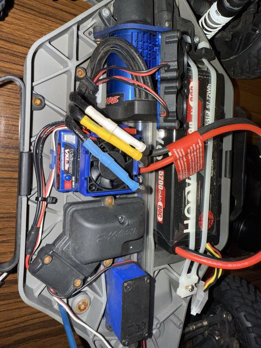 Traxxas Slash 4x4 1/10 модель на радіокеруванні