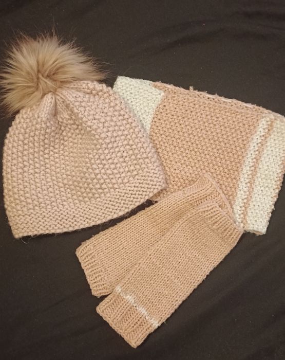 Komplet czapka,komin,mitenki - ręcznie robione