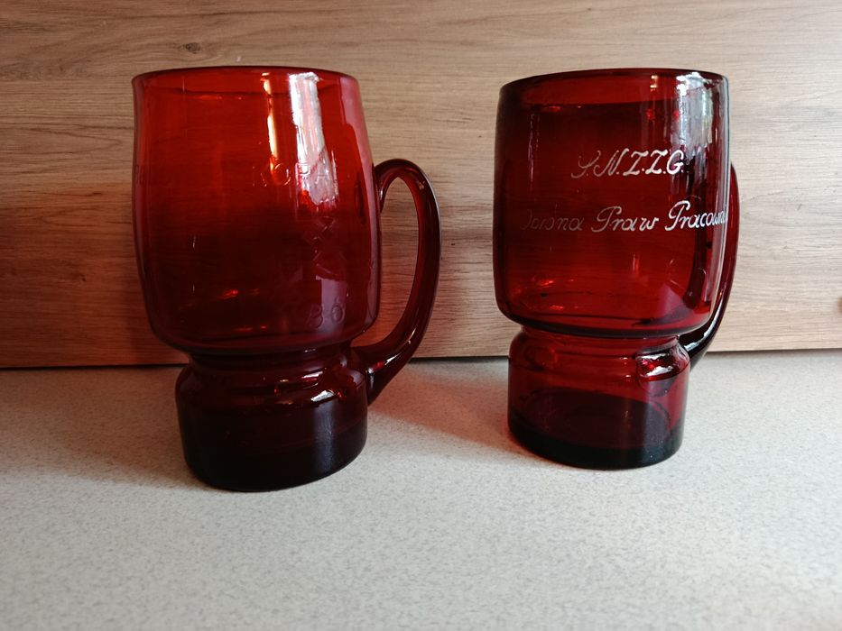Zestaw kufli i dzbanków PRL