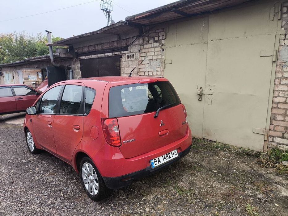 Mitsubishi colt 2009 року