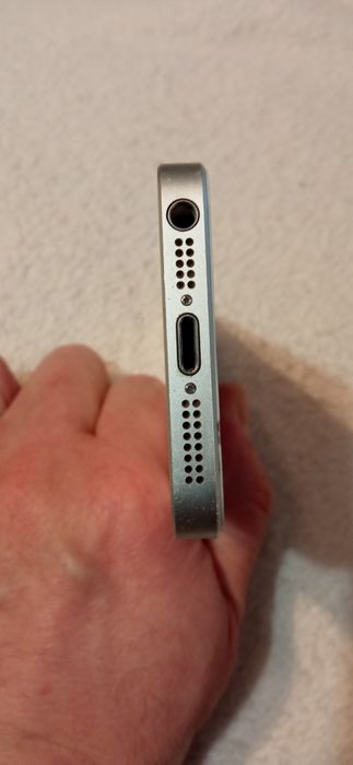 iPhone SE 2016 32 GB uszkodzony na części